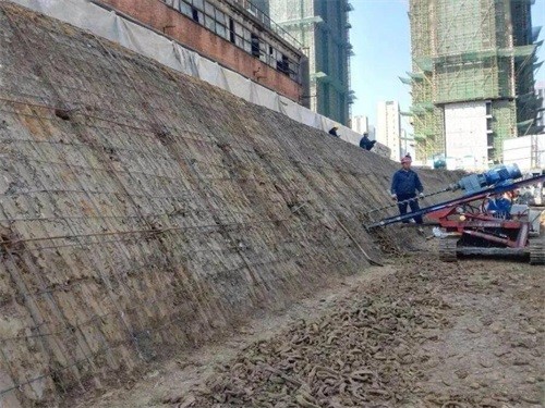 沿河建筑边坡支护